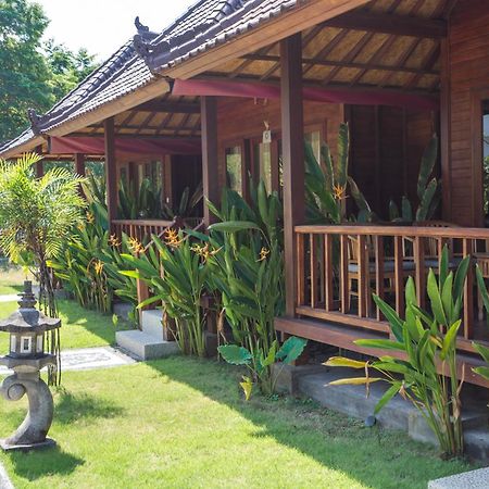 Taman Tirta Villas Lembongan Esterno foto