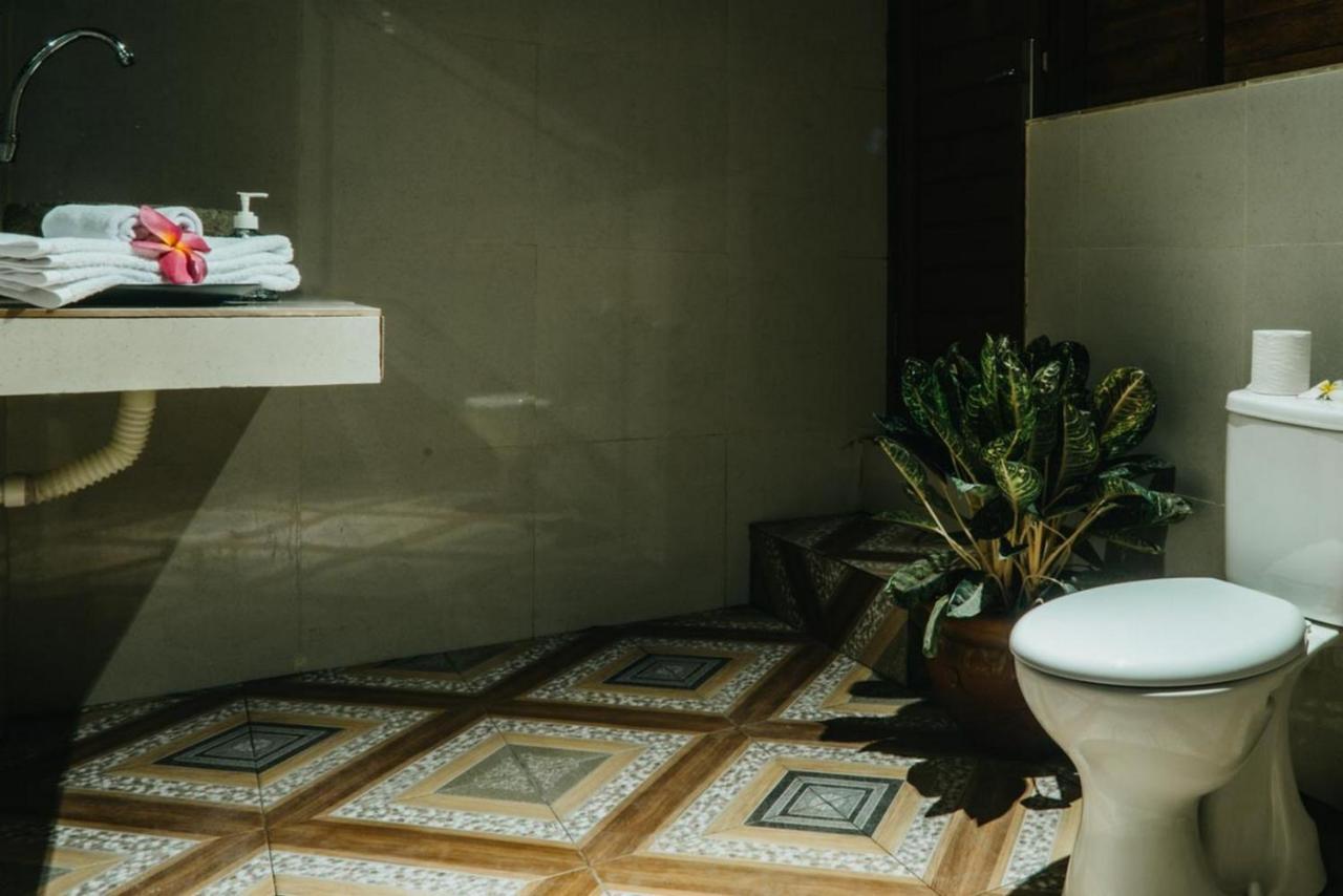 Taman Tirta Villas Lembongan Esterno foto