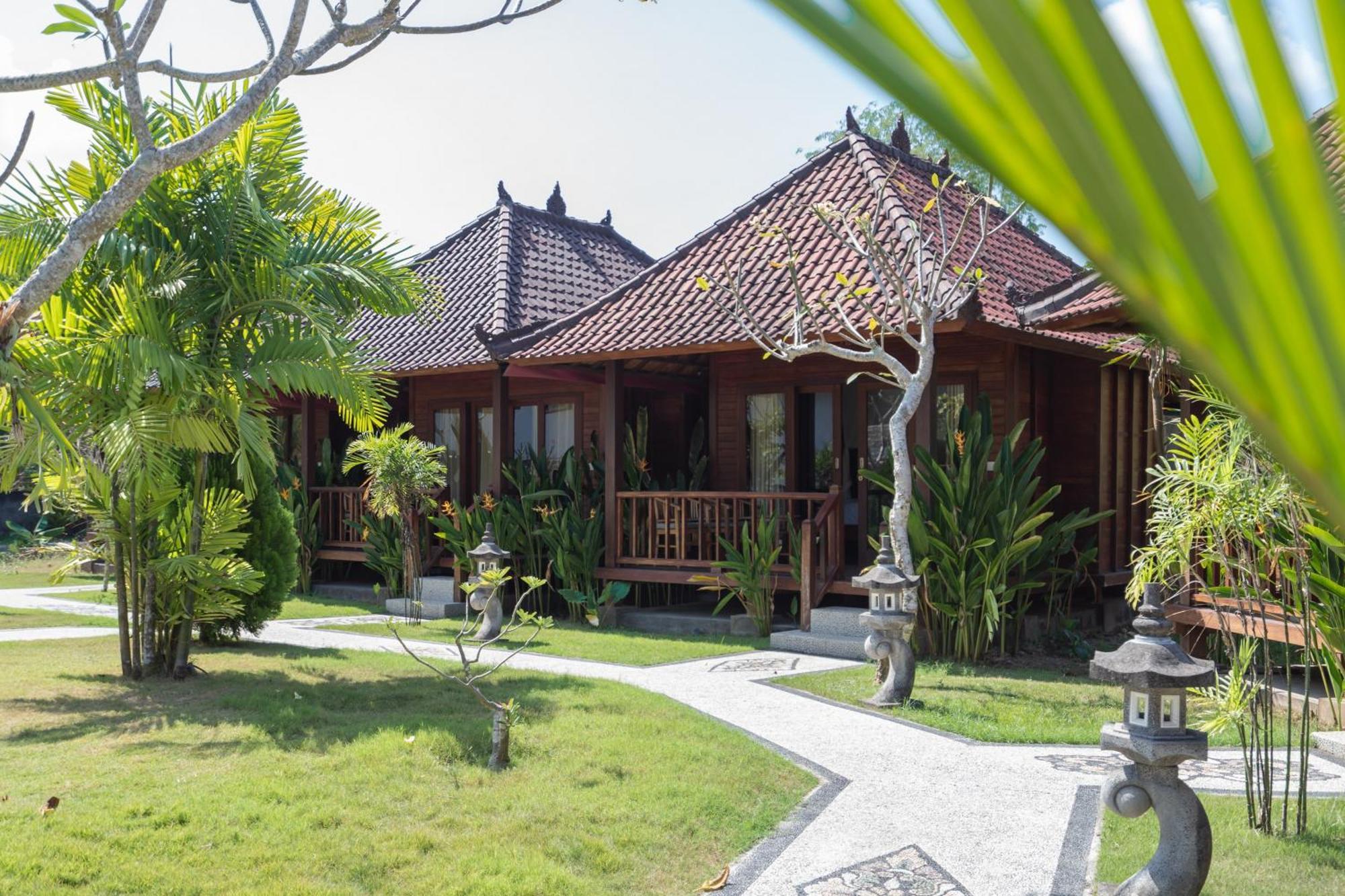 Taman Tirta Villas Lembongan Esterno foto